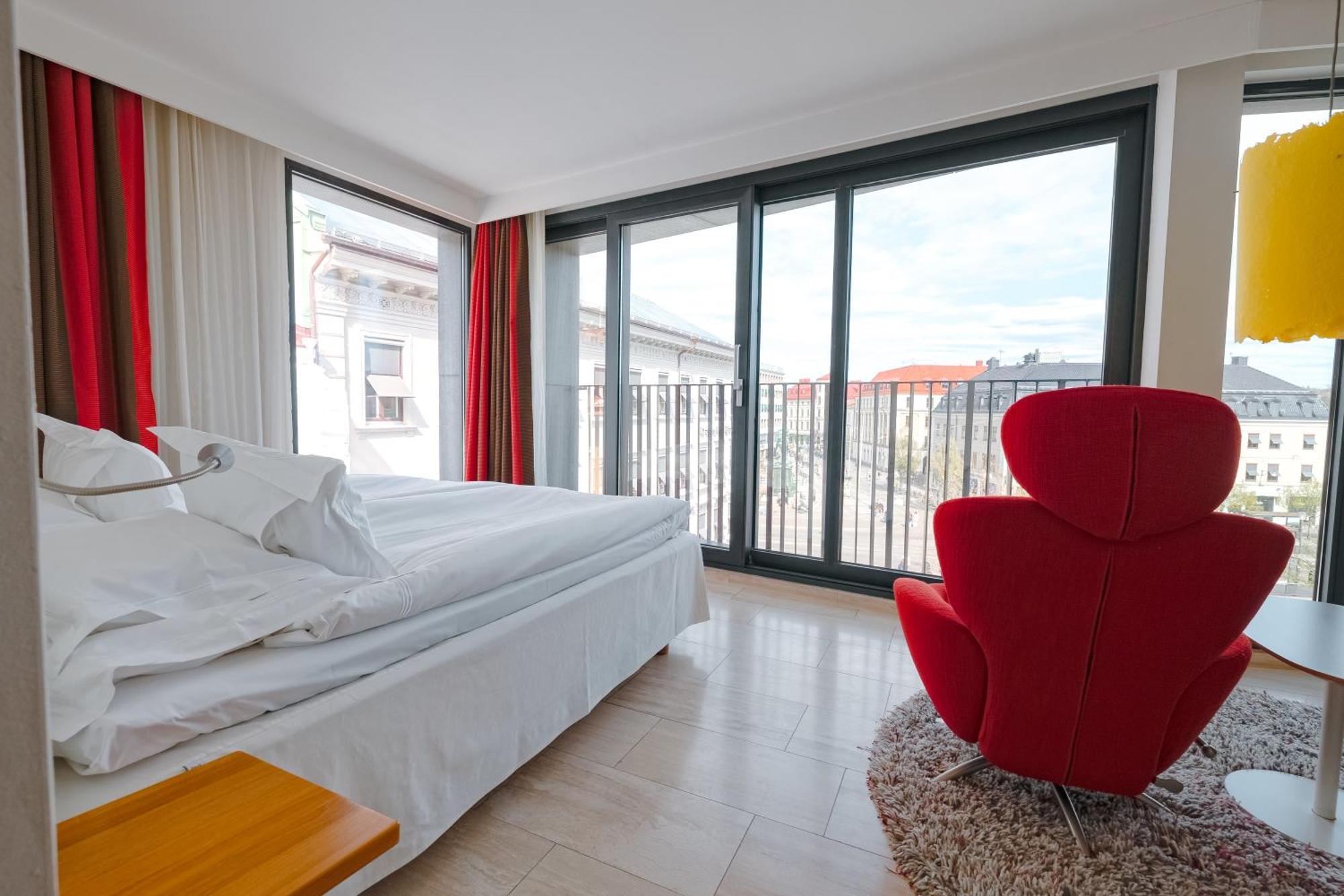 Avalon Hotell 4*
